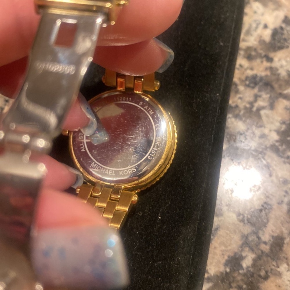 Michael Kors Watch - Picture 4 of 5